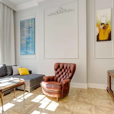 Hotel Dom & House - Old Town Ogarna 3*